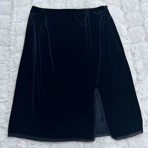 Esprit Women’s  Black Velvet Skirt Fully Lined with Front Slit Size S